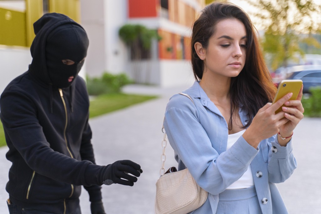 close-up-man-preparing-steal-from-young-woman