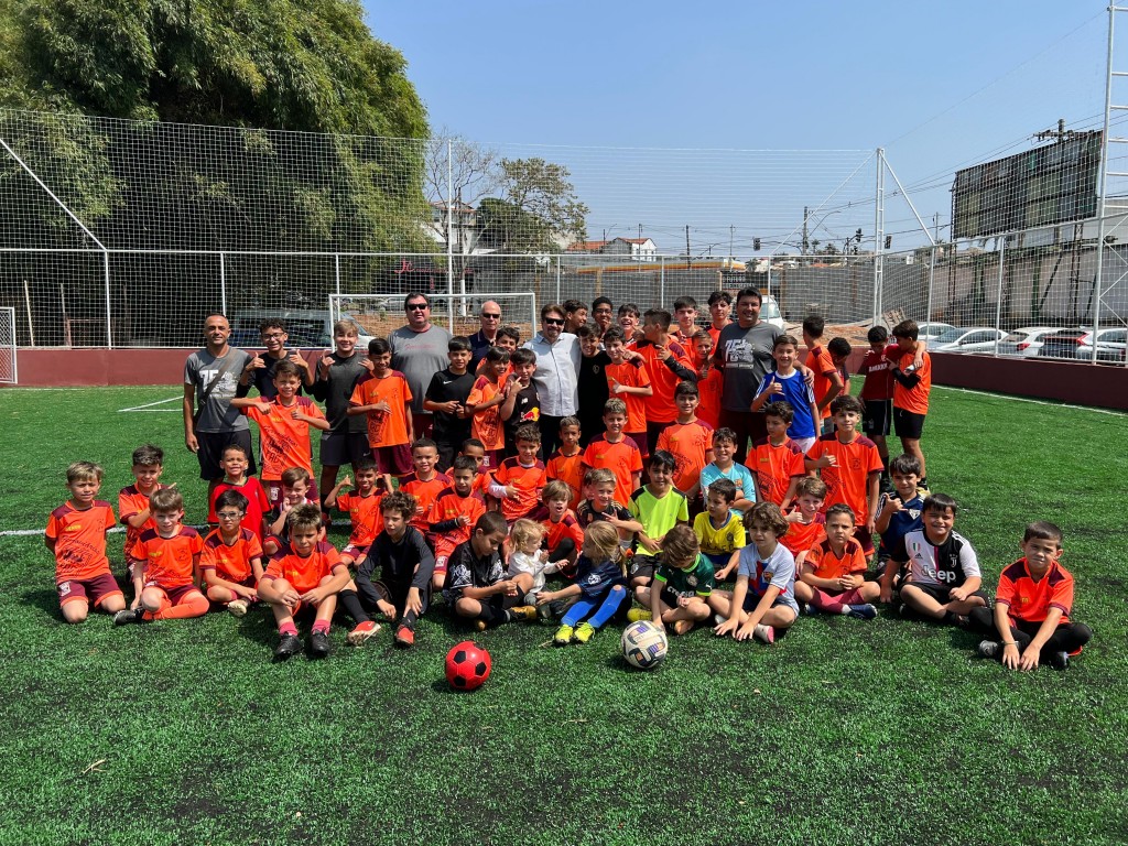 Prefeitura entrega reforma do Estádio Olímpio Rodrigues (campo do FAC), no Jardim São José (9)